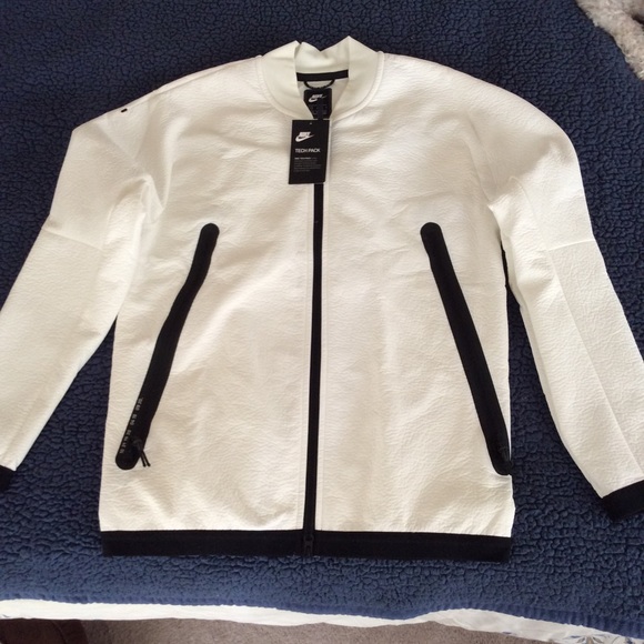 Nike sweater - Picture 1 of 5